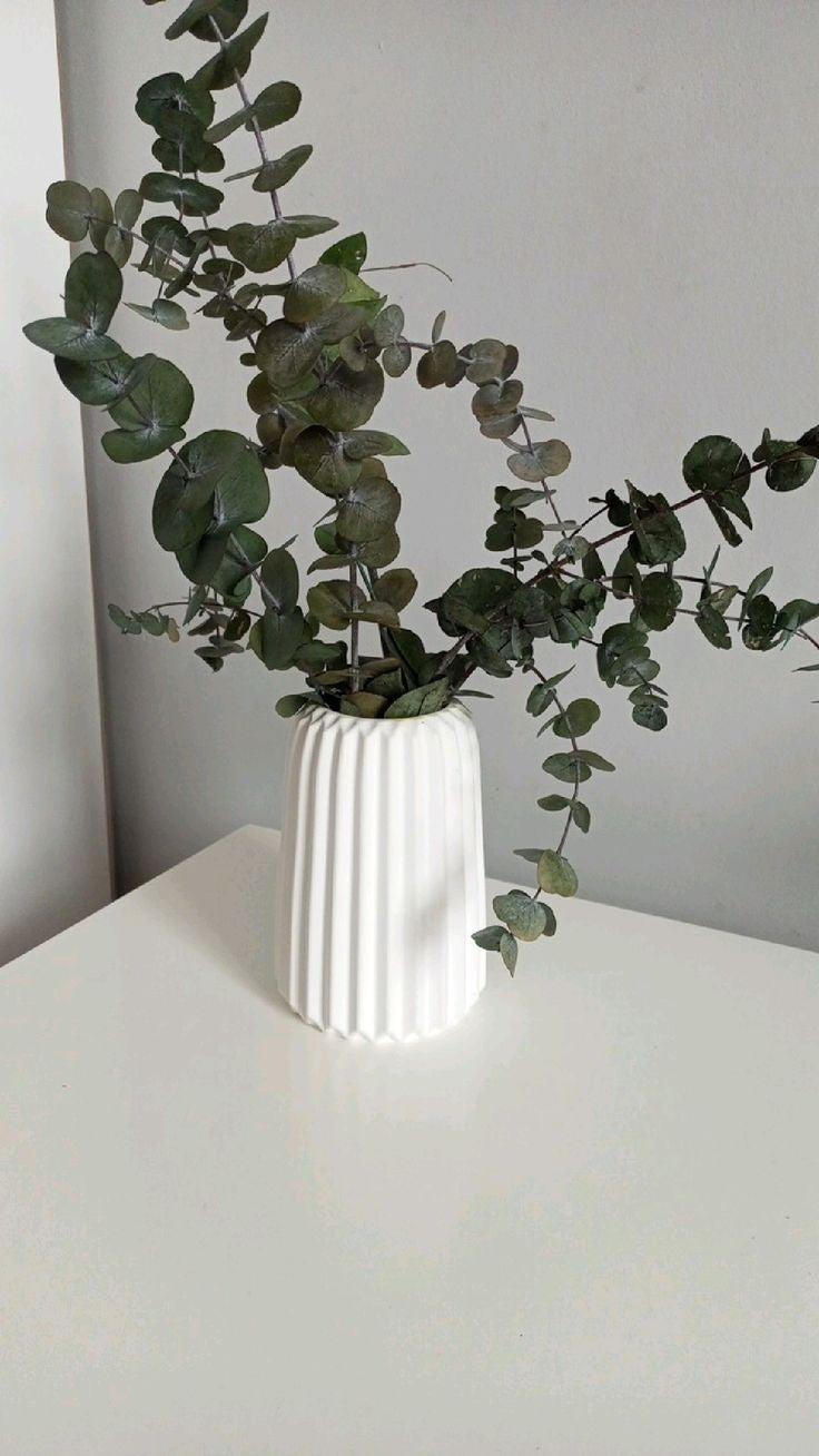 Handmade Cement Flower Vase – Minimalist Striped Design, Durable Decorative Vase for Home & Tabletop, Perfect for Dried Flowers or Artificial Plants